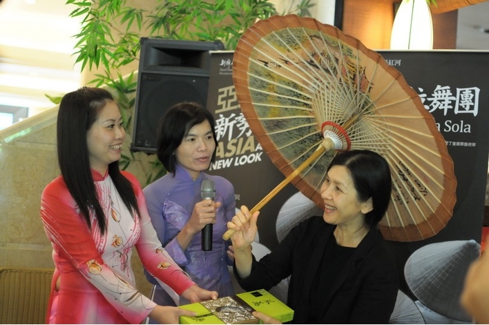 2012新舞風｜財團法人中國信託商業銀行文教基金會｜國藝會補助成果檔案庫